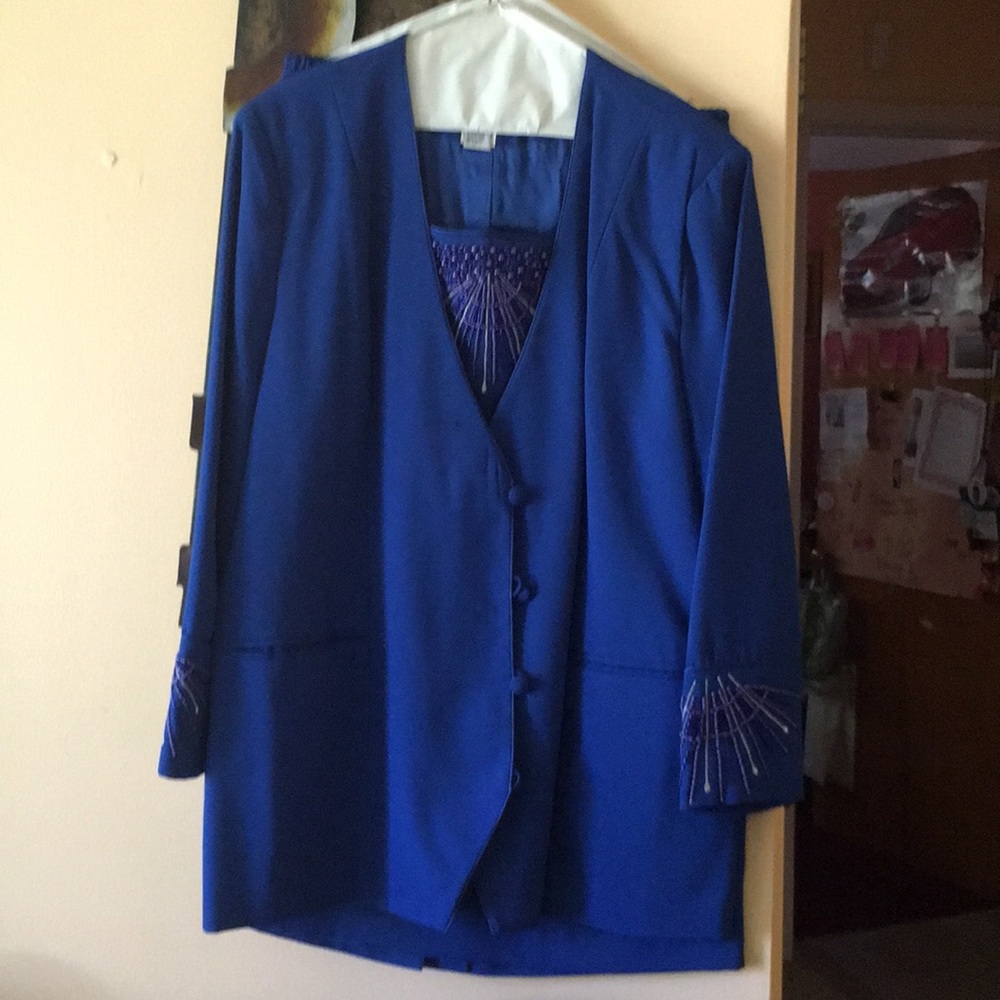 Suit